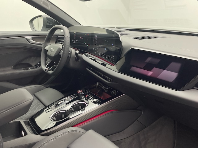 Audi A6 Avant Quattro S-Tronic