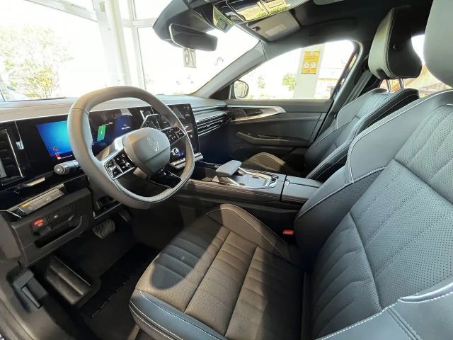 Renault Espace E-Tech Hybrid Iconic