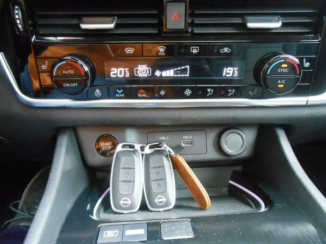 Nissan X-trail AWD N-Connecta