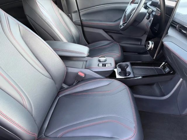 Ford Mustang Mach-E AWD Extended range