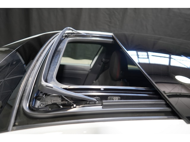 Volkswagen Polo 2.0 TSI IQ.Drive