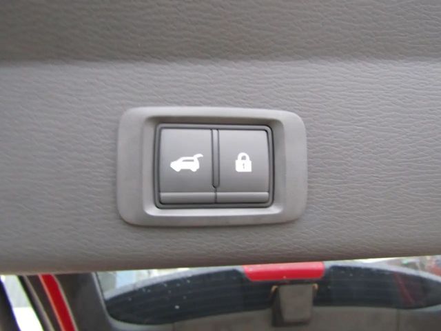 Mitsubishi Outlander 2.4L TOP NAVI LEDER SHZ ACC PDC RFK PANORAMA