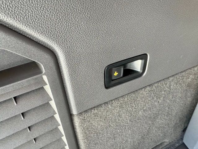 Volkswagen Multivan 2.0 TDI DSG Lang T7