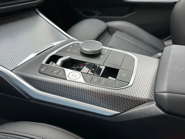 BMW 330 330e M-Sport Touring