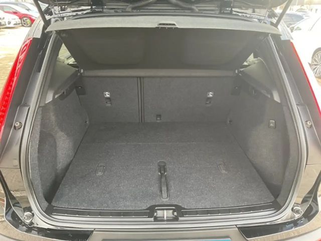 Volvo XC40 Core Momentum