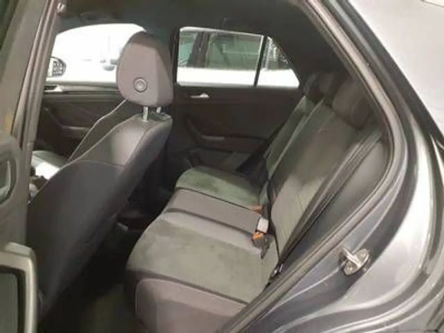 Volkswagen T-Roc 1.5 TSI DSG R-Line