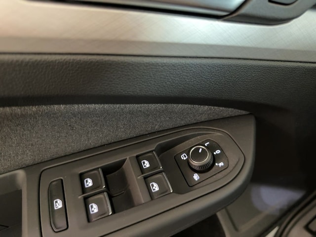 Volkswagen Golf 1.5 eTSI DSG Golf VIII Life