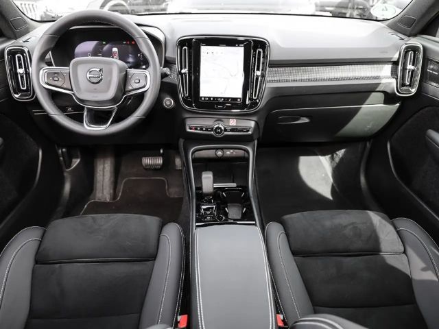 Volvo XC40 Dark Plus