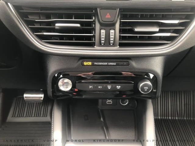 Ford Kuga AWD Active Hybrid X