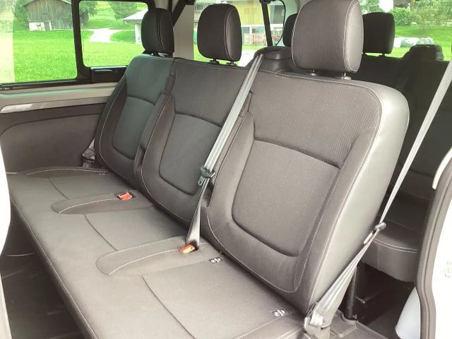 Renault Trafic Blue Techno dCi 150