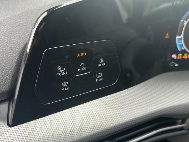 Volkswagen Golf 1.5 eTSI DSG Golf VIII Style