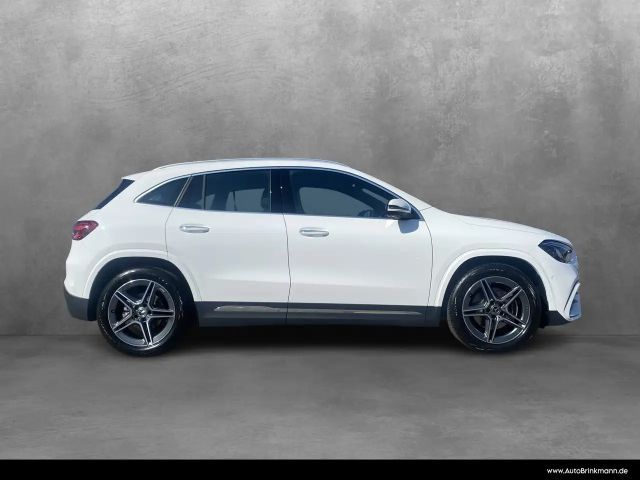 Mercedes-Benz GLA 180 AMG Line