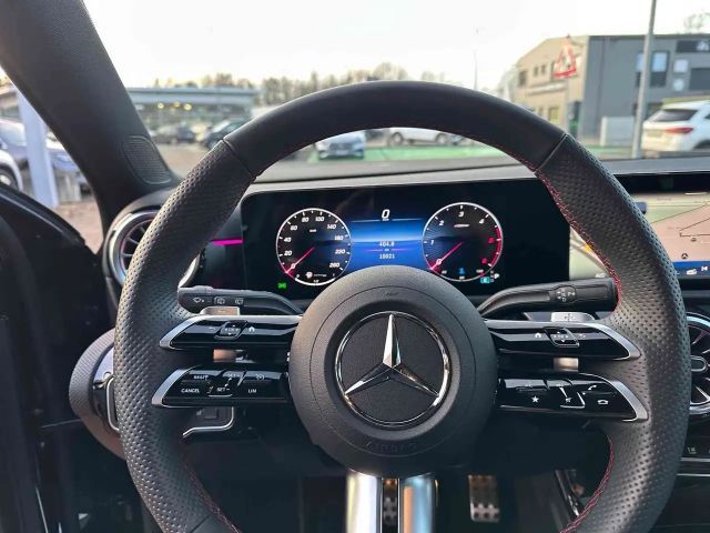 Mercedes-Benz A 220 A 220 d AMG Line