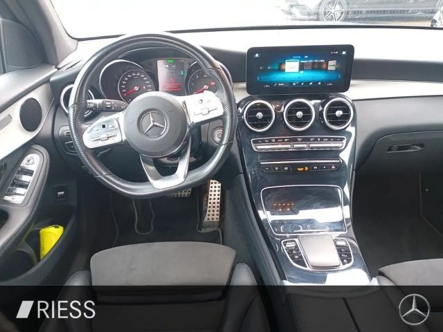 Mercedes-Benz GLC 300 4MATIC AMG Line