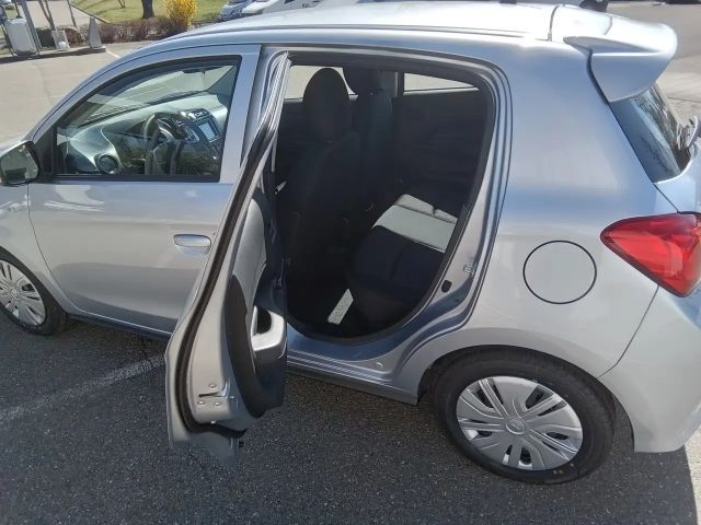 Mitsubishi Space Star Star