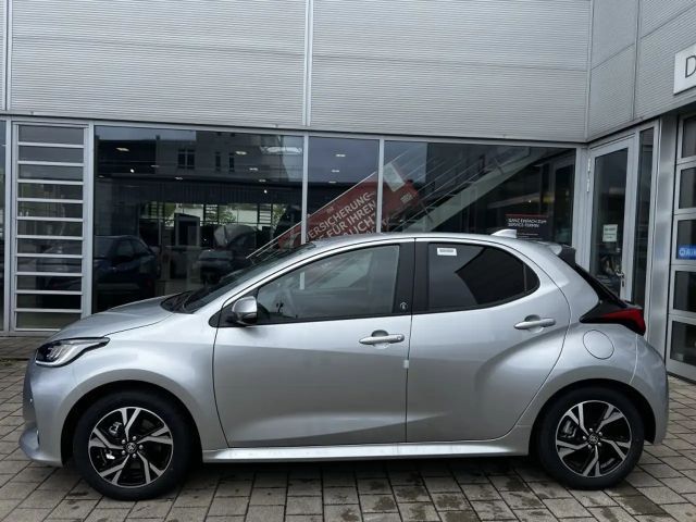 Toyota Yaris Hatchback Hybride VVT-i