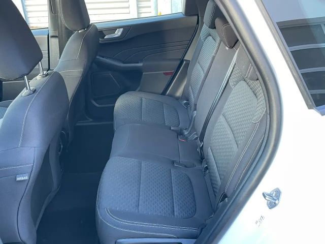 Ford Kuga Cool & Connect