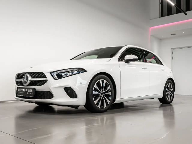 Mercedes-Benz A 180 A 180 d Style