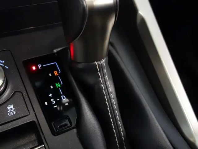 Lexus NX Hybrid Aut. *CARPLAY *ASSISTENZ *LENKRADHZG