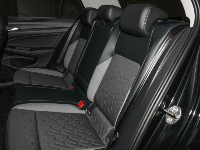 Volkswagen Golf 1.5 TSI