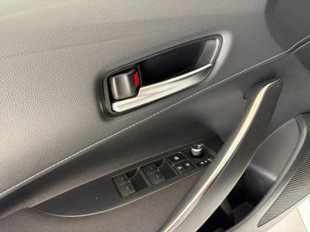 Toyota Corolla Hybride Team D