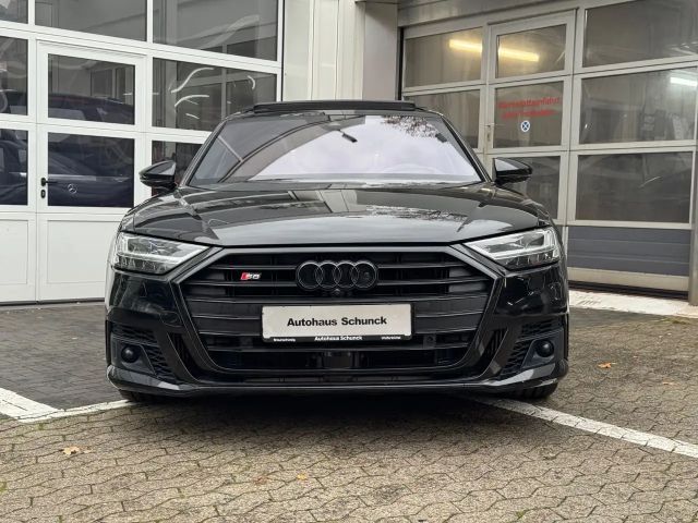 Audi S8 4.0 TFSI Quattro