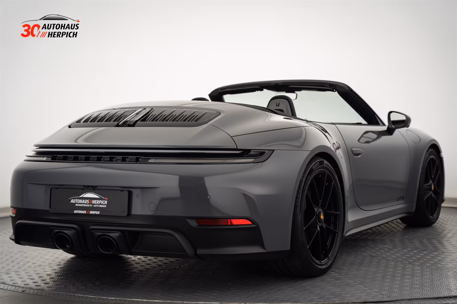 Porsche 911 992 Cabriolet GTS Turbo