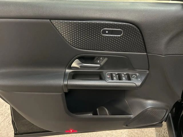 Mercedes-Benz GLA 180 Österreich-Edition *LED-HPS, 7G-DCT, Rückfahrkamer