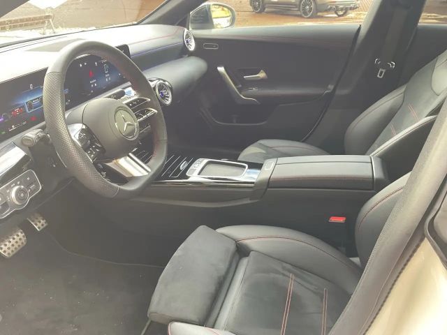 Mercedes-Benz CLA 180 AMG Line Shooting Brake