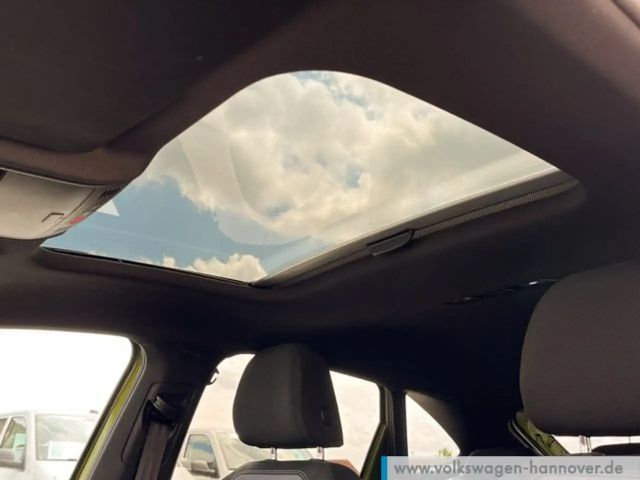 Volkswagen Taigo 1.0 TSI R-Line