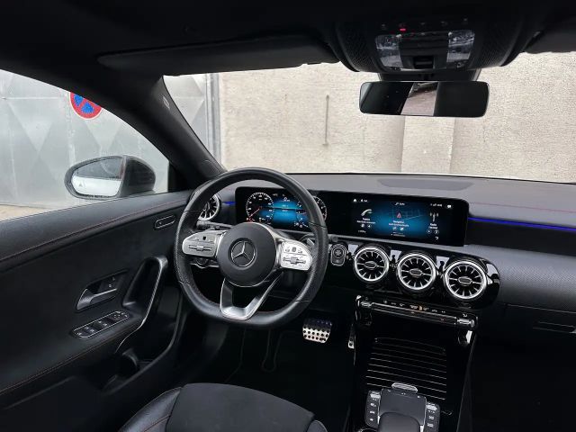 Mercedes-Benz CLA 200 AMG Line Shooting Brake