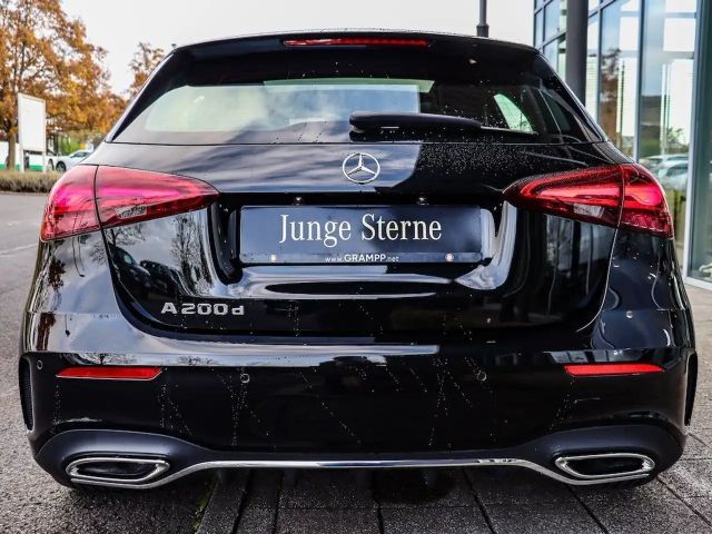 Mercedes-Benz A 200 A 200 d AMG Line