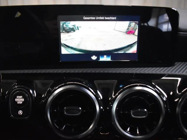 Mercedes-Benz A 180 A 180 d