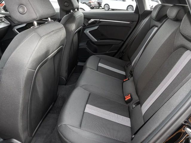 Audi A3 30 TFSI Sedan Sportback