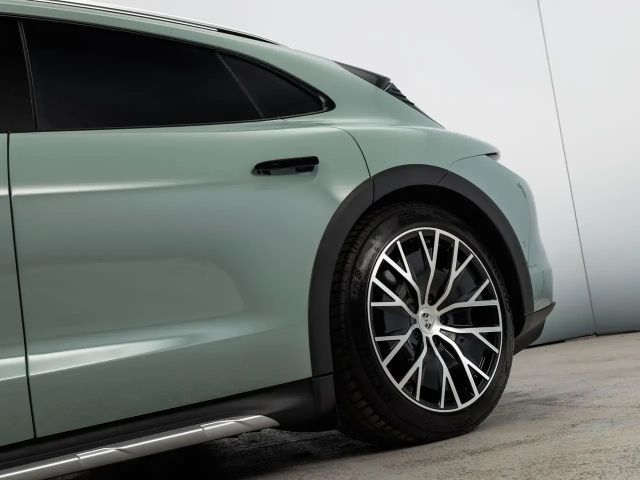 Porsche Taycan 4 Cross Turismo