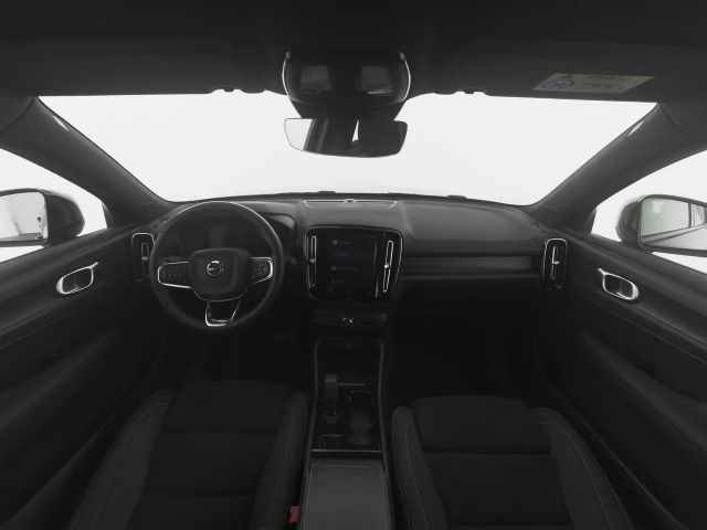 Volvo XC40 AWD Plus Recharge Twin Engine