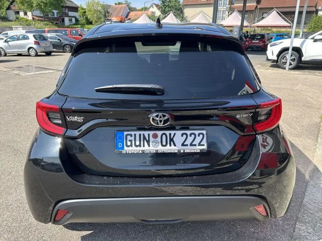 Toyota Yaris Hatchback Hybride VVT-i