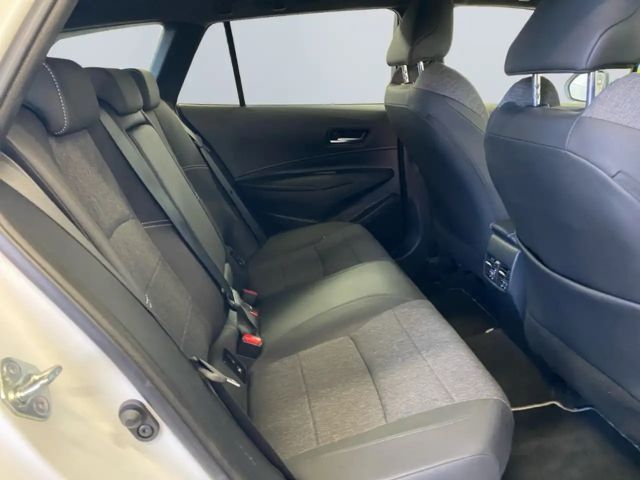 Toyota Corolla Hybride Team D