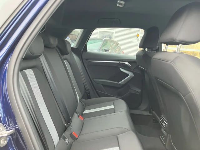 Audi A3 35 TFSI S-Tronic Sedan