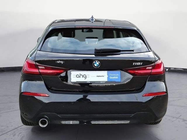 BMW 118 118i Advantage pakket Sedan
