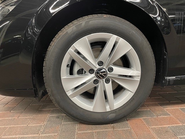 Volkswagen Golf 1.5 TSI Variant