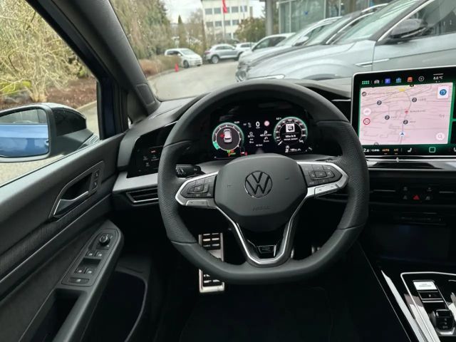 Volkswagen Golf 1.5 eTSI DSG Plus R-Line Style