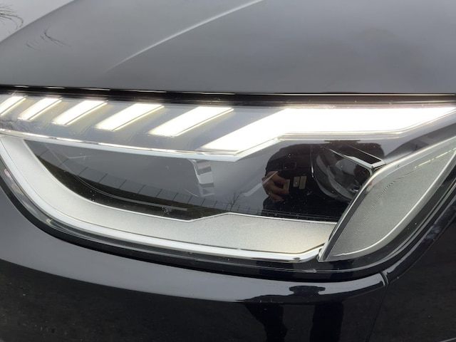 Audi A4 40 TDI Avant S-Tronic