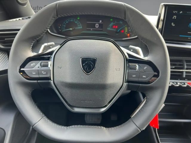 Peugeot 2008 1.2 145 S tyle LED+SHZ+KlimaA+PDC+Facelift