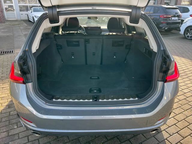 BMW 320 320d Touring xDrive