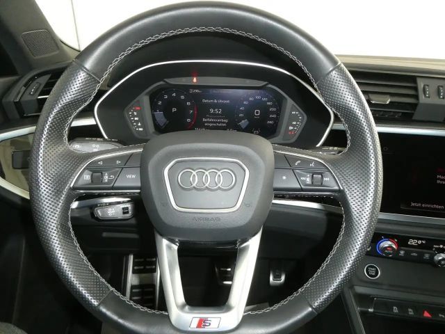 Audi Q3 35 TFSI S-Line
