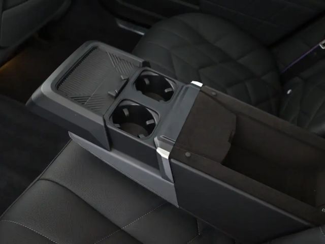 BMW 740 740d M-Sport Sedan xDrive