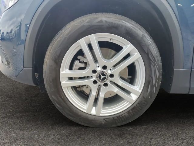 Mercedes-Benz GLA 250 4MATIC Progressive