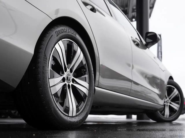 Mercedes-Benz C 220 AVANTGARDE C 220 d Estate