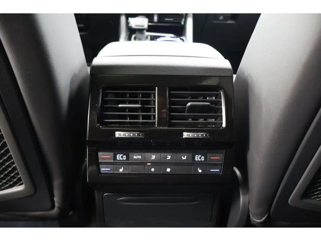 Volkswagen Touareg 3.0 V6 TDI R-Line